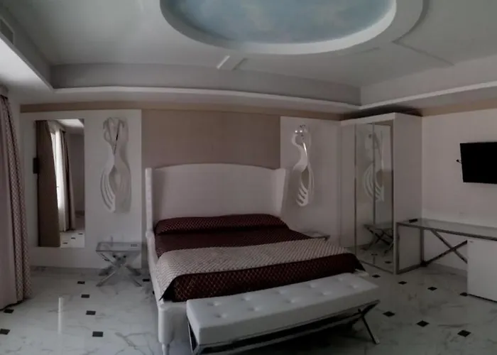 לינה וארוחת בוקר Relais Marchesi Imperiali 3*